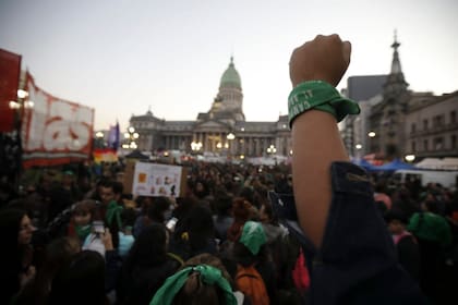 Marcha a favor del aborto frente al Congreso