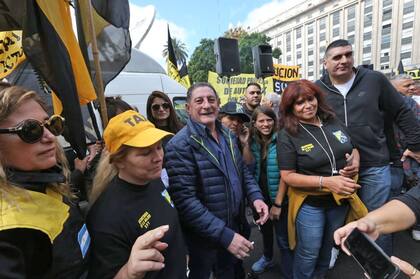 Omar Viviani, el líder del Sindicato de los Peones de Taxis, estuvo prestente en la protesta