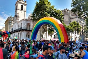 Día Internacional contra la Homofobia, la Transfobia y la Bifobia: ¿por qué se celebra hoy?