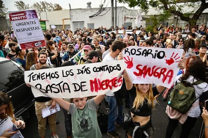 Marcha docente por la inseguridad en las escuelas de Rosario
