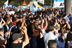 Universidades con baja graduación y financiamiento en debate