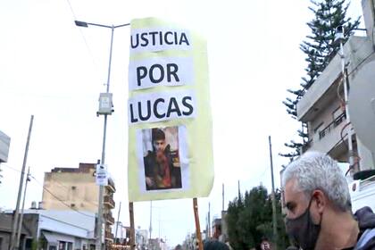 Marcha en pedido de justicia por el joven asesinado en Quilmes