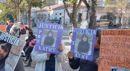 Marcha en San Salvador de Jujuy por el femicidio de Katherine Vilte, que sigue impune tras 12 años