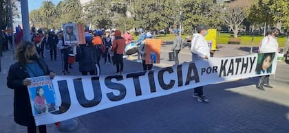Marcha en San Salvador de Jujuy por el femicidio de Katherine Vilte, que sigue impune tras 12 años