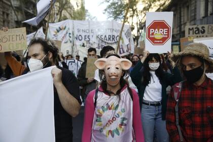 Marcha mundial por el clima en la Avenida de Mayo en Buenos Aires, el 24 de septiembre de 2021