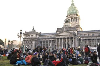 Marcha Ni una menos frente al Congreso