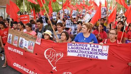 Marcha por el doble femicidio en Neuquén