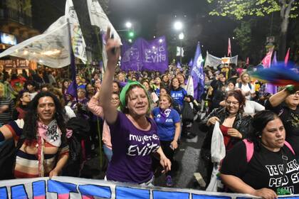 Marcha en contra de los travesticidios y transfemicidios