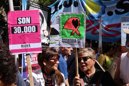 Marcha por la Memoria, Verdad y Justicia el 24 de Marzo de 2024 en Plaza de Mayo