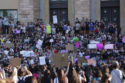 Movilización en Mendoza por el femicidio de Florencia Romano