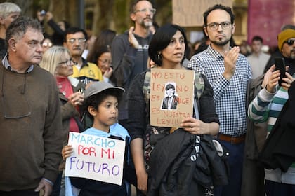 Marcha universitaria en Rosario