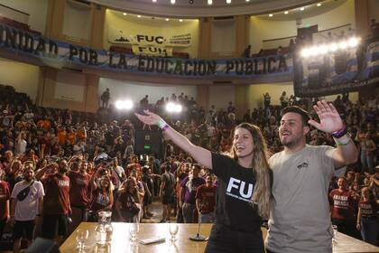 Marcha universitaria: la presidenta de la FUA cruzó al Gobierno y habló de los “alumnos fantasma”