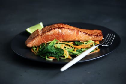 Marchetti asegura que se puede encontrar vitamina D en alimentos como la sardina, el salmón, el atún, los aceites de pescado y la yema de huevo