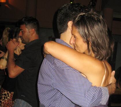 Marcich da clases a las cuales no es necesario asistir con pareja