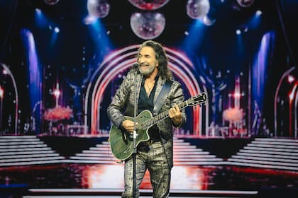Marco Antonio Solís se presentó este jueves en el Movistar Arena; el lunes vuelve a hacerlo, en el marco de su tour Más cerca de tí