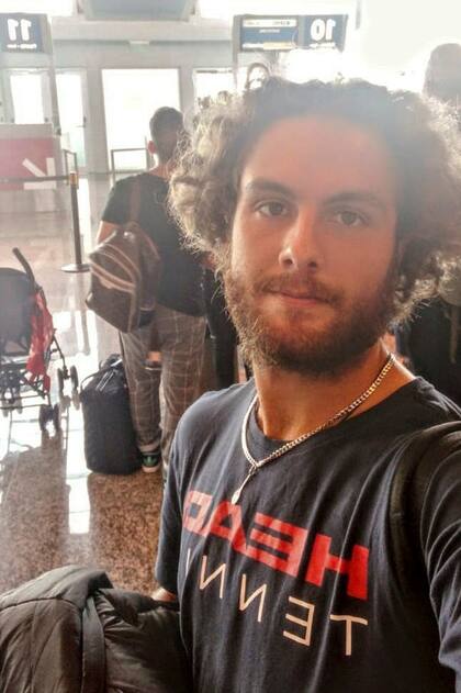 Marco Trungelliti en Ezeiza, en su partida hacia Andorra