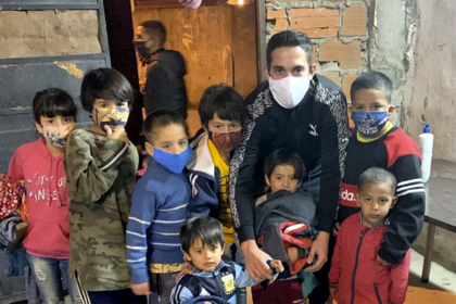 Marcone ayudó en los barrios carenciados durante la cuarentena
