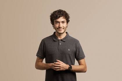 Marcos Bruno, mendocino, es estudiante de Ingeniería Mecatrónica en la Universidad Nacional de Cuyo en Mendoza. Participa de iniciativas relacionadas con la exploración espacial, como misiones análogas de astronáutica en centros financiados por la NASA y The Mars Society. Es y co-fundador de Merovingian Data, co-fundador de Project South America y co-fundador de Game Changers.