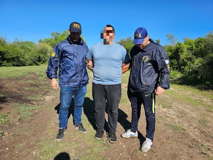 Marcos Julián Díaz es detenido por las fuerzas federales.