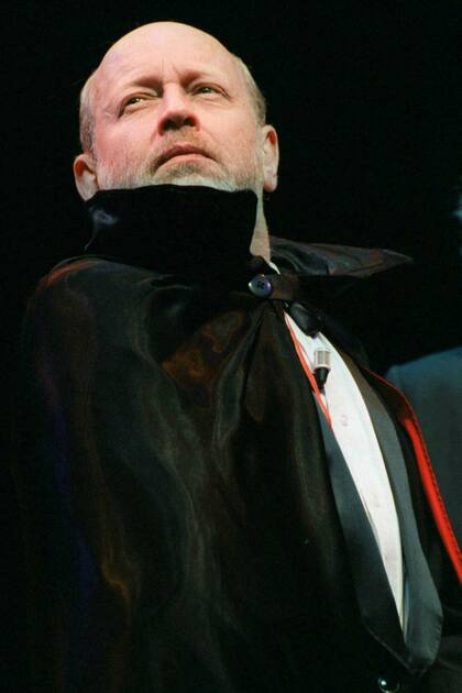 MARCOS MUNDSTOCK DE LES LUTHIERS EN EL TEATRO COLISEO EL 28/6/96
