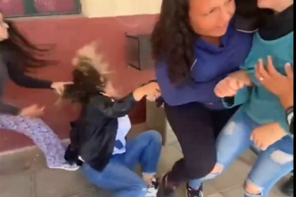 Marcos Paz: un grupo de madres golpeó a una maestra acusándola de supuestos maltratos a los alumnos