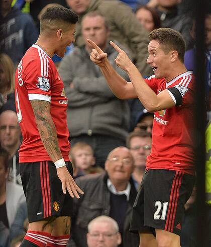 Marcos Rojo volvió a ser titular en el triunfo del United