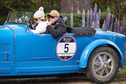 Margarita Tonconony en el Bugatti