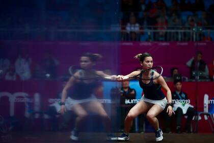 Mari Fung de Guyana compitiendo en Squash