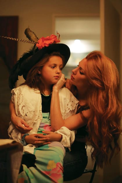 Con Violeta, de 10 años, la hija que tuvo con Lucas Vivo.