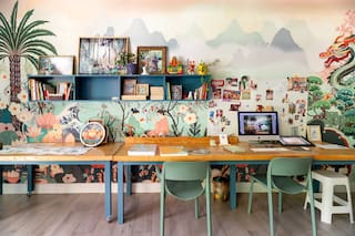 La casa-taller de una artista que apuesta al maximalismo