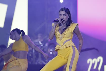 María Becerra, con varios hits en el Top 10 de lo más escuchado por el público argentino, en 2023