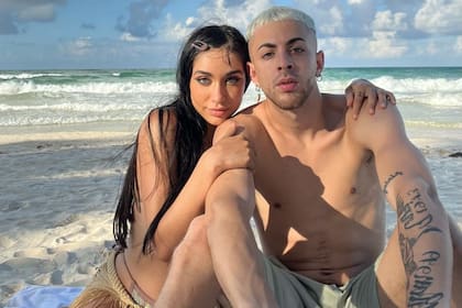 María Becerra está comprometida con J Rei, su pareja desde mediados de 2022