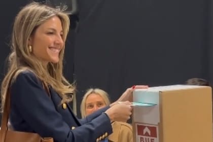 María Belén Ludueña registró su paso por las urnas
