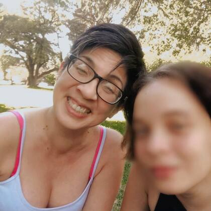 María Belén y Martina disfrutando el hoy sin pensar tanto en el pasado.