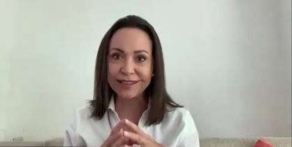 María Corina Machado en rueda de prensa con medios de Argentina y Chile