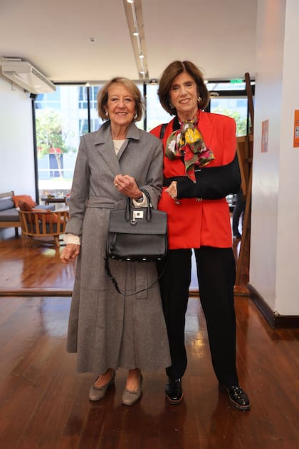 María del Carmen Cerruti Carricart de Zorreguieta junto a su amiga Dolores Paz. La madre de la reina Máxima de los Países Bajos en el festejo por el cumpleaños de su yerno, el rey Guillermo Alejandro