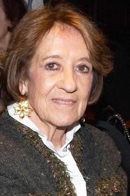 María del Carmen Cerruti nació el 8 de septiembre de 1944 en Pergamino. Allí vivió hasta que se instaló en Buenos Aires después de terminar la secundaria.