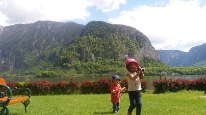 María Emilia y Juan Manuel, los dos hijos