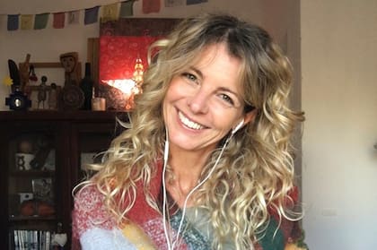 Hoy, María Eugenia Molinari se dedica a la astrología