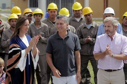 Junto a Mauricio Macri en el relanzamiento del programa Procrear (11 de marzo de 2017)