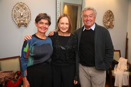 María Eugenia Stenssoro, Teresa Anchorena y Haroldo Grisanti 