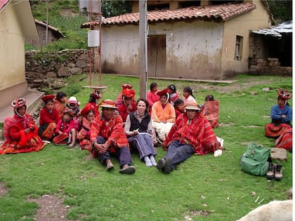 María Frá Amador creó la marca Mariafra, con foco en las comunidades y sus trabajos ancestrales