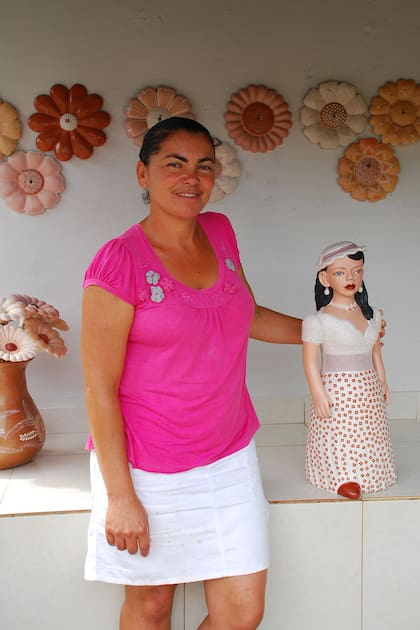 Maria José Gomes da Silva: la célebre Zezinha, en su taller de Coqueiro Campo.