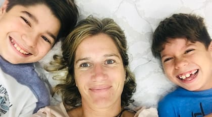 María Marta con sus dos hijos: Ignacio y Felipe.