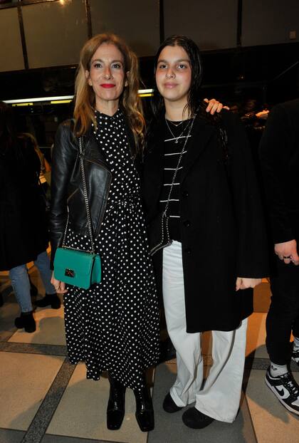 María Marull disfrutó de la función junto a su hija Rosa Szifron