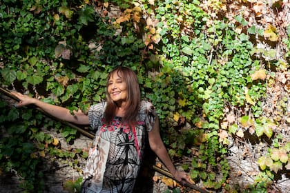 "El problema de las drogas empezó a principios de los 90 y la época que yo relato en el libro son los 70 y 80. Sí recuerdo que yo no tenía mucha fortaleza física, por eso Charly siempre me decía: a vos los químicos te hacen mal", recuerda María Rosa Yorio