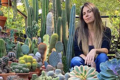 María Teresa Cordeyro, dueña y protectora de una impresionante colección de cactus y suculentas.