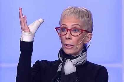 María Valenzuela generó risas en el piso luego de contar las razones detrás de su tendinitis