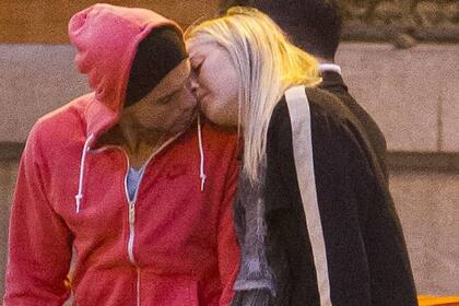 María y el búlgaro, cariñosos