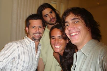 María y sus hermanos